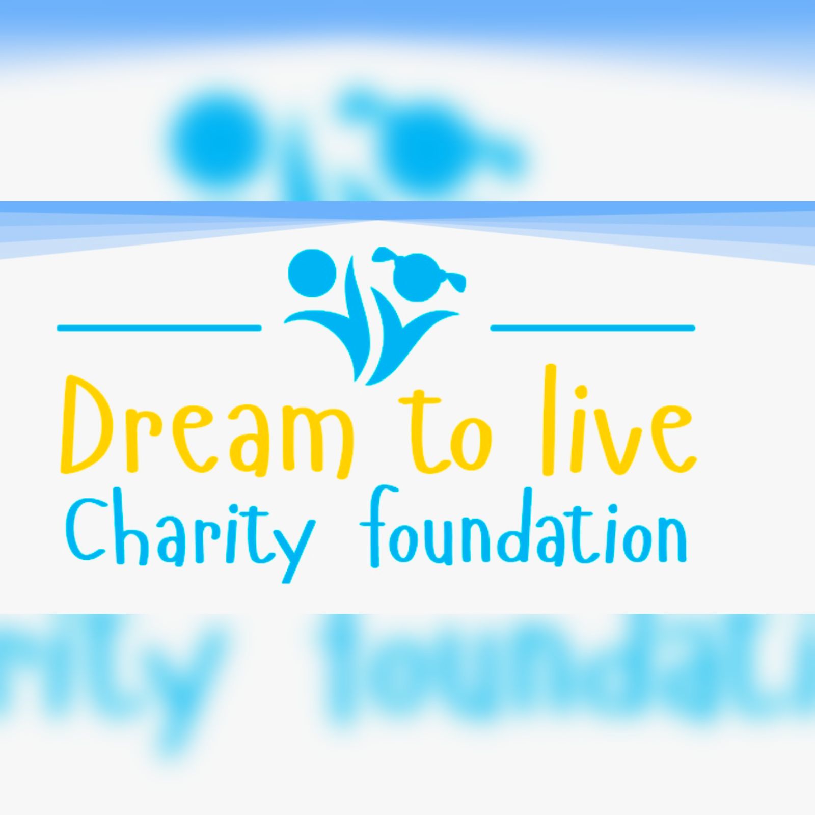 DREAM TO LIVE Logo